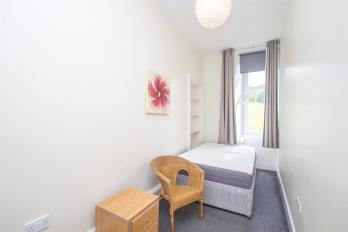 Property to rent in Royal Park Terrace, Abbeyhill, Edinburgh, EH8 8JA