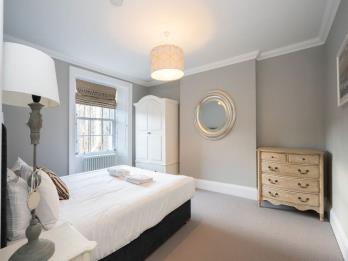 Property to rent in Queen Street, City Centre, Edinburgh