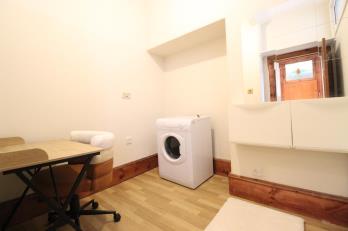 Property to rent in King Street, Top Floor, Aberdeen, AB24