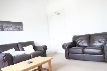 Property to rent in King Street, Top Left, AB24
