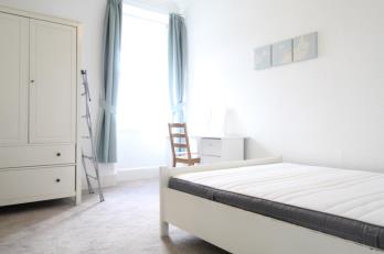 Property to rent in King Street, Top Left, AB24