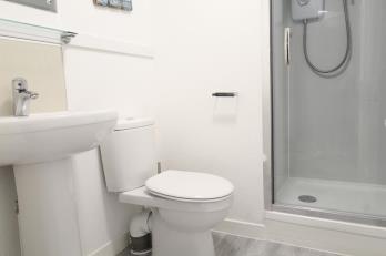 Property to rent in King Street, Top Left, AB24