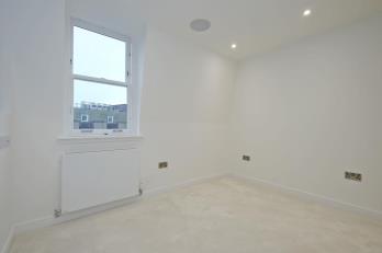 Property to rent in North Silver Street, Top FLoor, Aberdeen, AB10