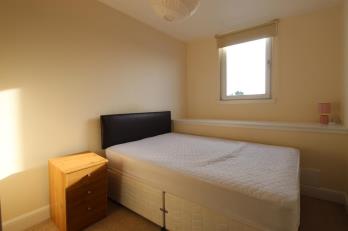 Property to rent in Fraser Street, Top Right