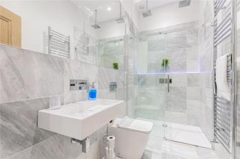 Property to rent in Union Street, Aberdeen, AB11