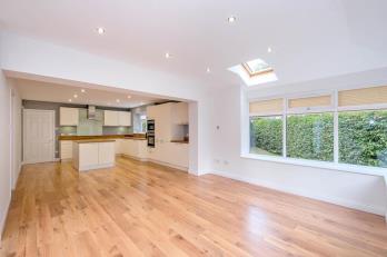 Property to rent in Pittengullies Brae, Peterculter, AB14