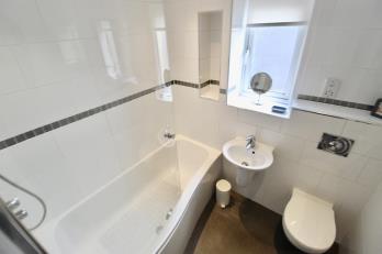 Property to rent in Great Western Road, First Floor , AB10