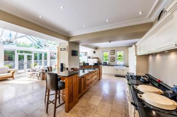 Property to rent in King's Gate, Aberdeen, AB15