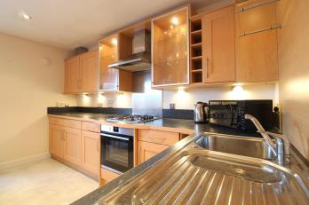 Property to rent in Rubislaw Mansions, Aberdeen, AB15