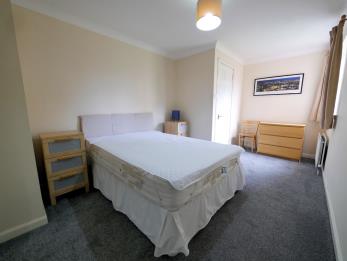 Property to rent in Russell Gardens, Roseburn, Edinburgh, EH12 5PG