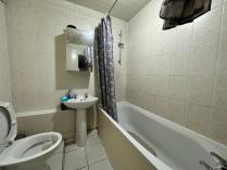 Property to rent in 11 Gray Street Flat 0-2 Glasgow G3 7TX