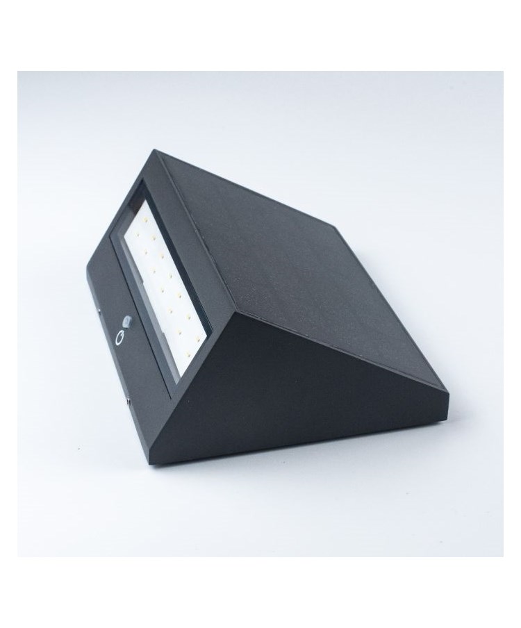 Patilo Solar Rechargeable Outdoor Wedge Wall Light - Black Patilo Solar Rechargeable Outdoor Wedge Wall Light - Black