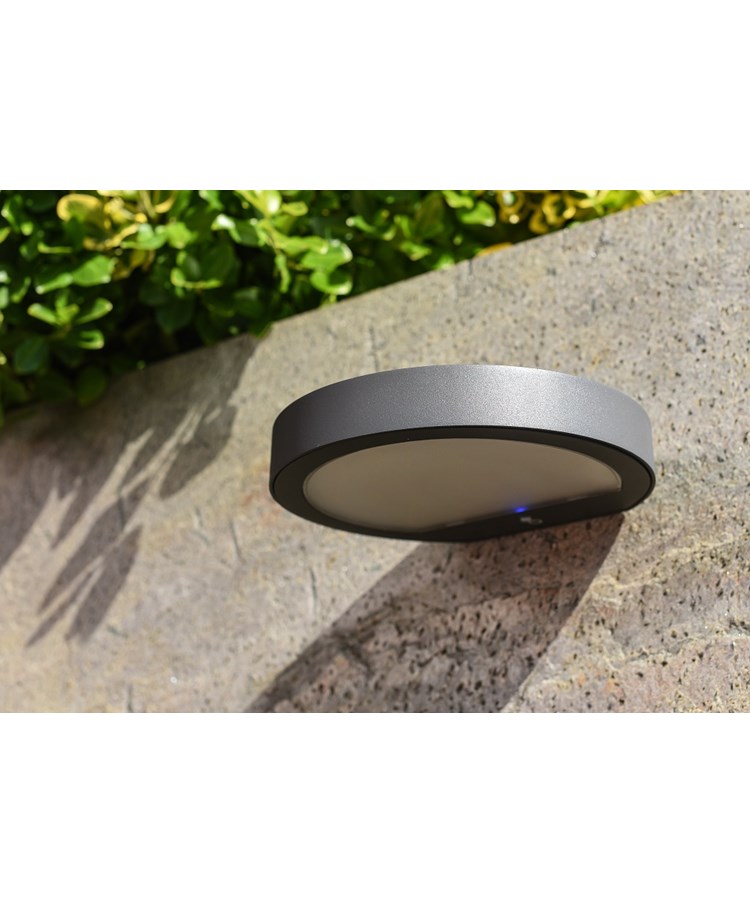 Patilo Solar Rechargeable Outdoor Disc Wall Light - Black Patilo Solar Rechargeable Outdoor Disc Wall Light - Black