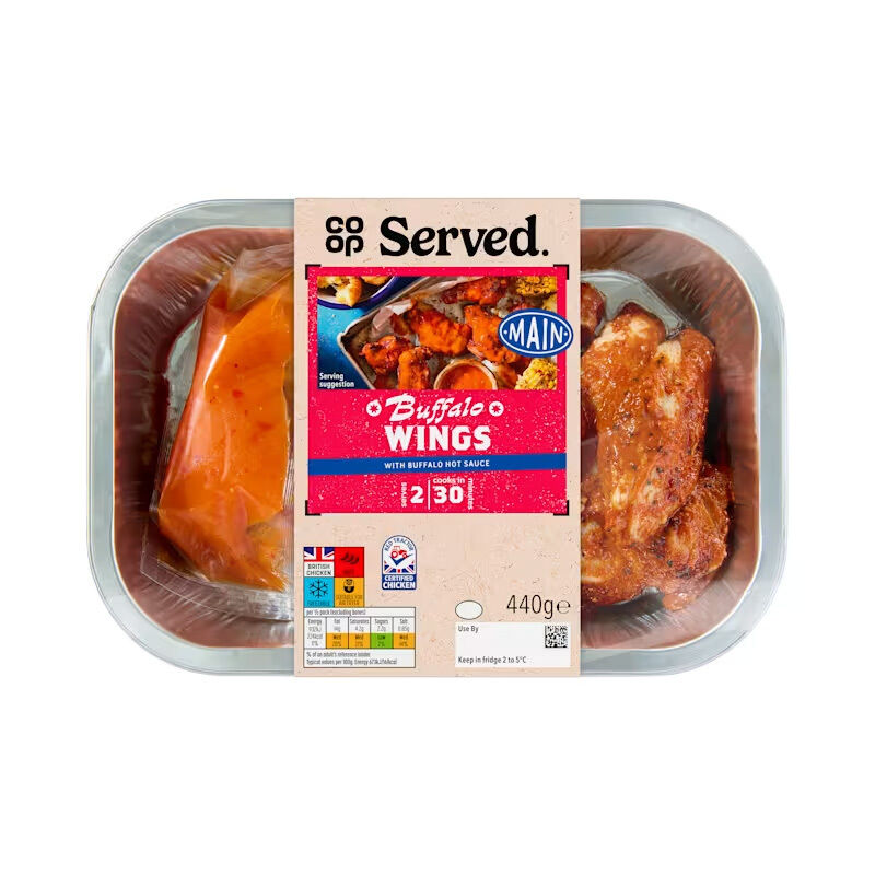 5000129403565 Served American Buffalo Wings with Buffalo Hot Sauce 36611