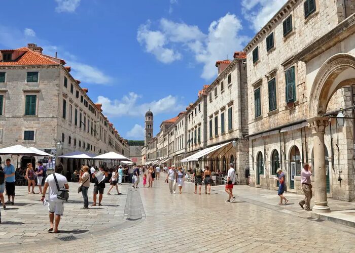 The stradun dubrovnik old town sh 103301681