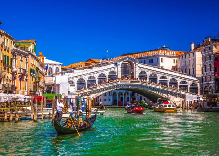 Sh 634572671 rialto bridge on grand canal venice