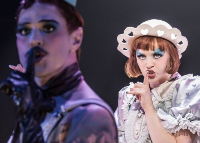 Caberet & night in London for two.