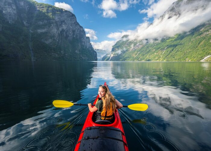 FJORDS KAYAK