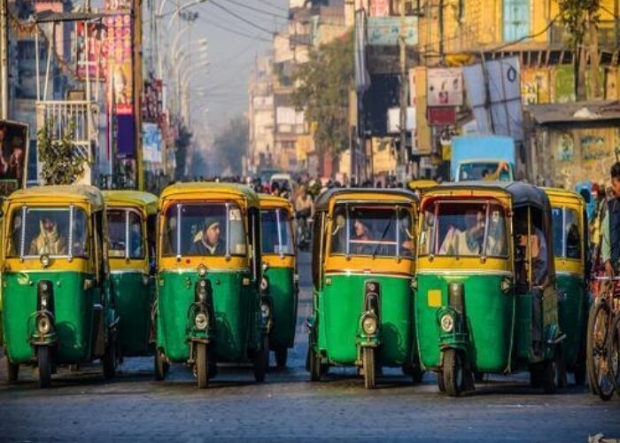 Getty Images Auto rickshaws Delhi 485031007