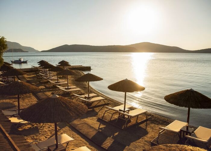 HER 81650 Domes Aulus Elounda Curio Collection by Hilton 0525 02