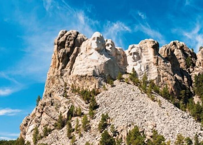 RF USA Mount Rushmore National Monument ii Stock 000082935055 bright sky