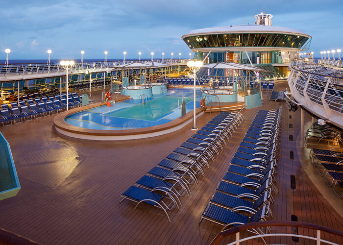 Rci rh pooldeckfw1 jpg
