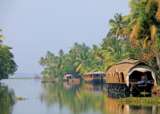 RF India Kerala houseboat 000036842046 R resized