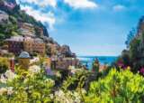 RF Italy Bay of Naples Getty Images 860959156