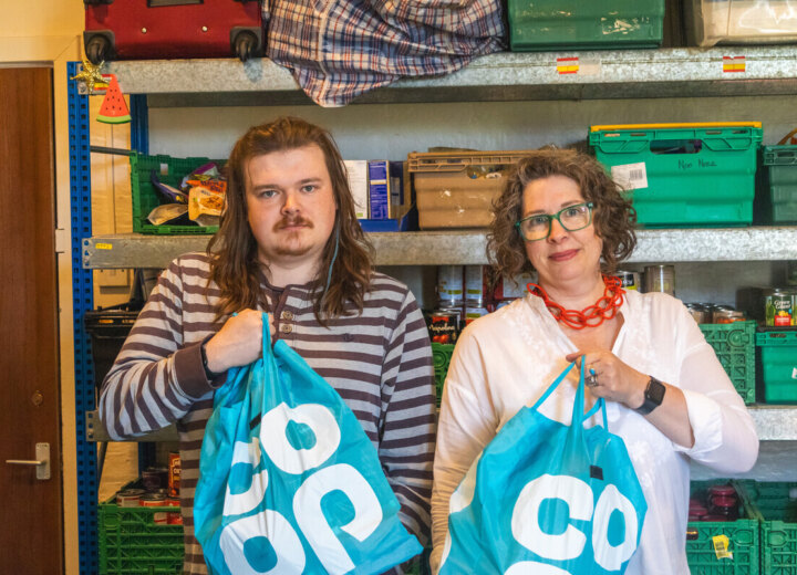 RS19480 Horncastle Community Foodbank 1 scr