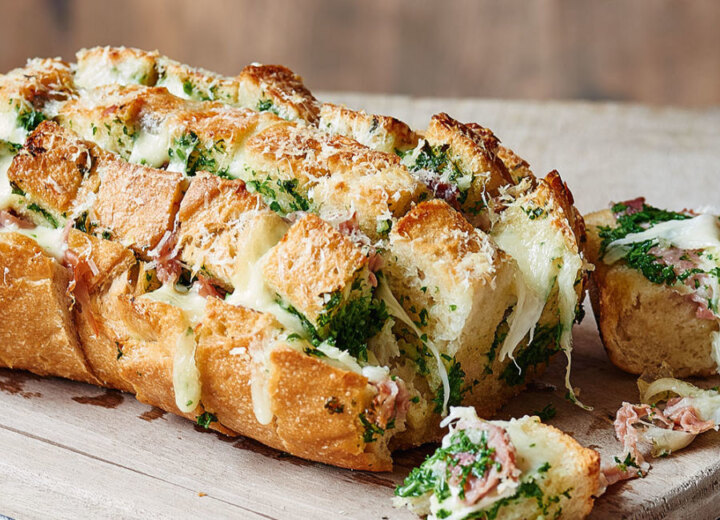 Ultimate Hedgehog Garlic Bread