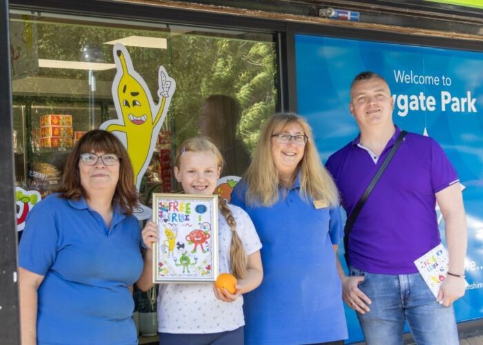 From L2 R Nicola Chamberlain Valerija Podberiozkina Tracy Holland and Aleksandr Podberiozkin