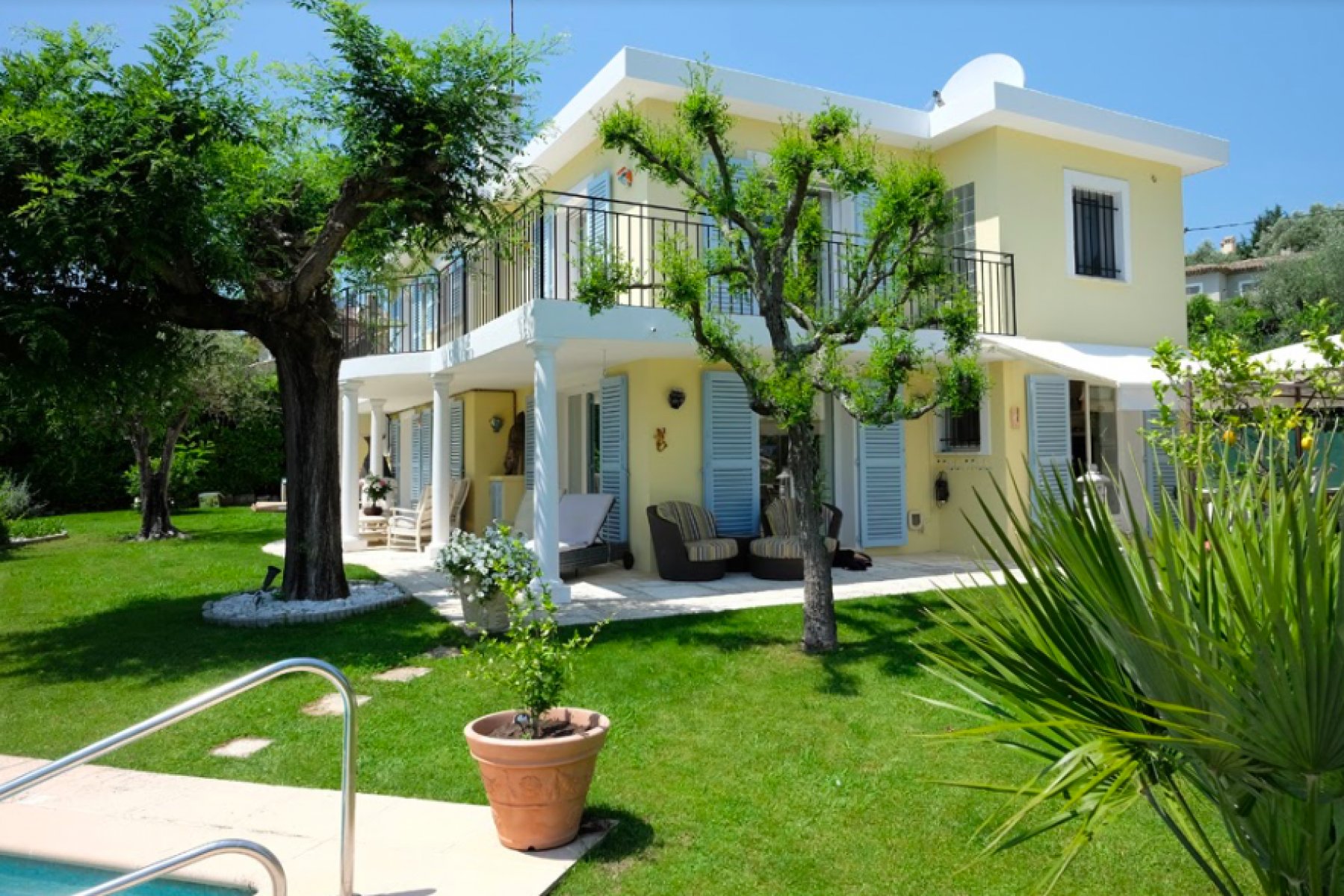 Hyra årsvis möblerat villa i Mougins 1574913