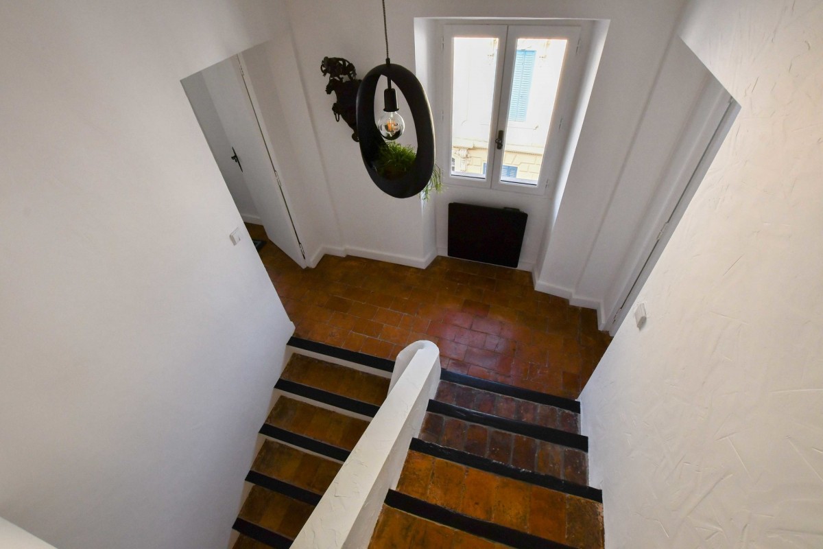 Condomínio para venda em La Colle-sur-Loup, França Alpes Marítimos à venda. À venda condomínio 100m² - janela de duas folhas, orientado ao leste, fachada para o norte, orientação oeste, 570000 EUR 28.1.2020 1703465.