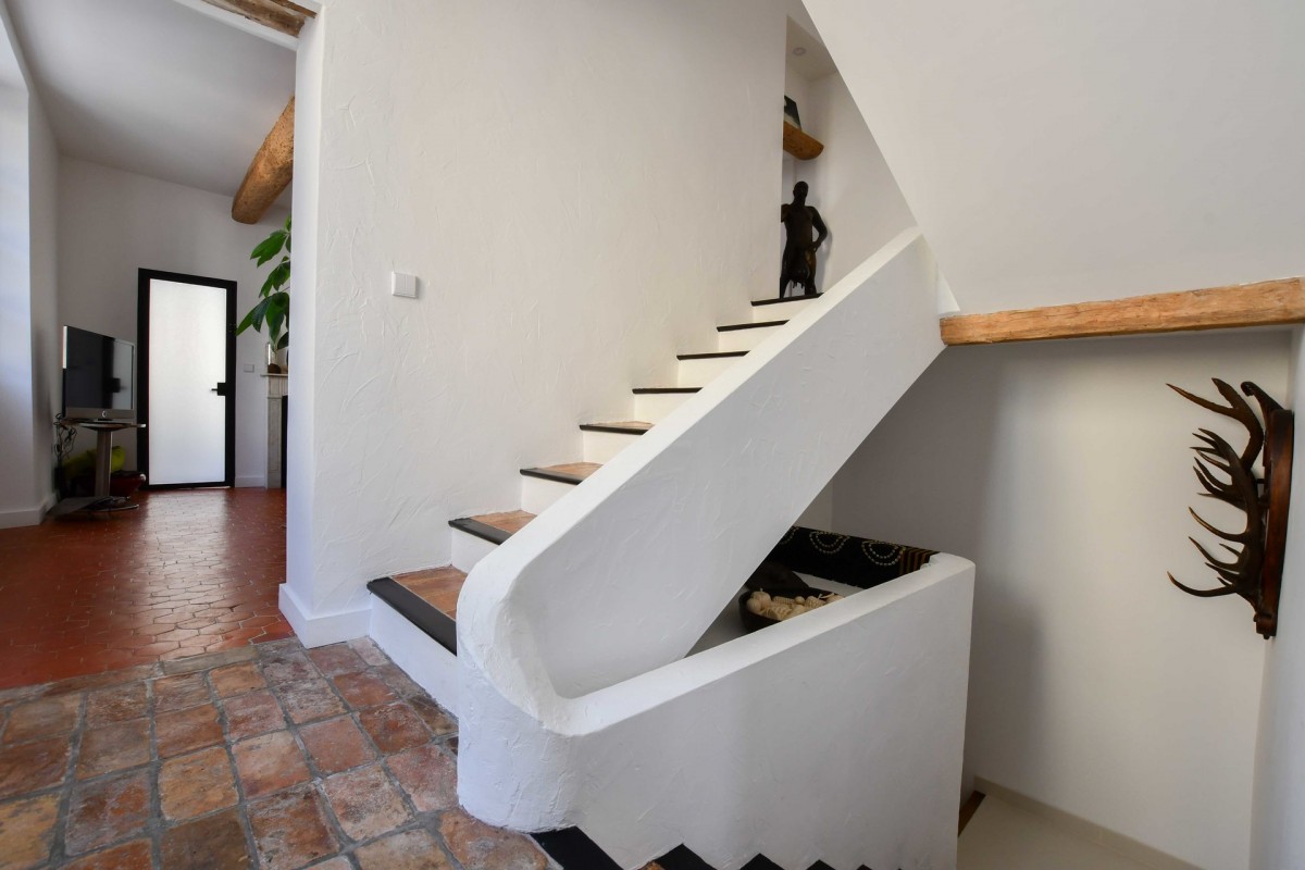 Condomínio para venda em La Colle-sur-Loup, França Alpes Marítimos à venda. À venda condomínio 100m² - janela de duas folhas, orientado ao leste, fachada para o norte, orientação oeste, 570000 EUR 28.1.2020 1703465.