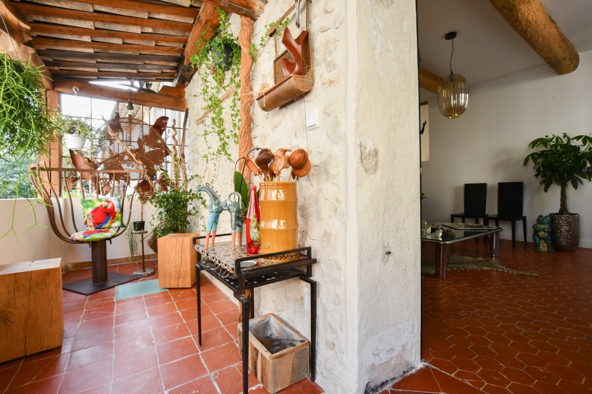 Condomínio para venda em La Colle-sur-Loup, França Alpes Marítimos à venda. À venda condomínio 100m² - janela de duas folhas, orientado ao leste, fachada para o norte, orientação oeste, 570000 EUR 28.1.2020 1703465.