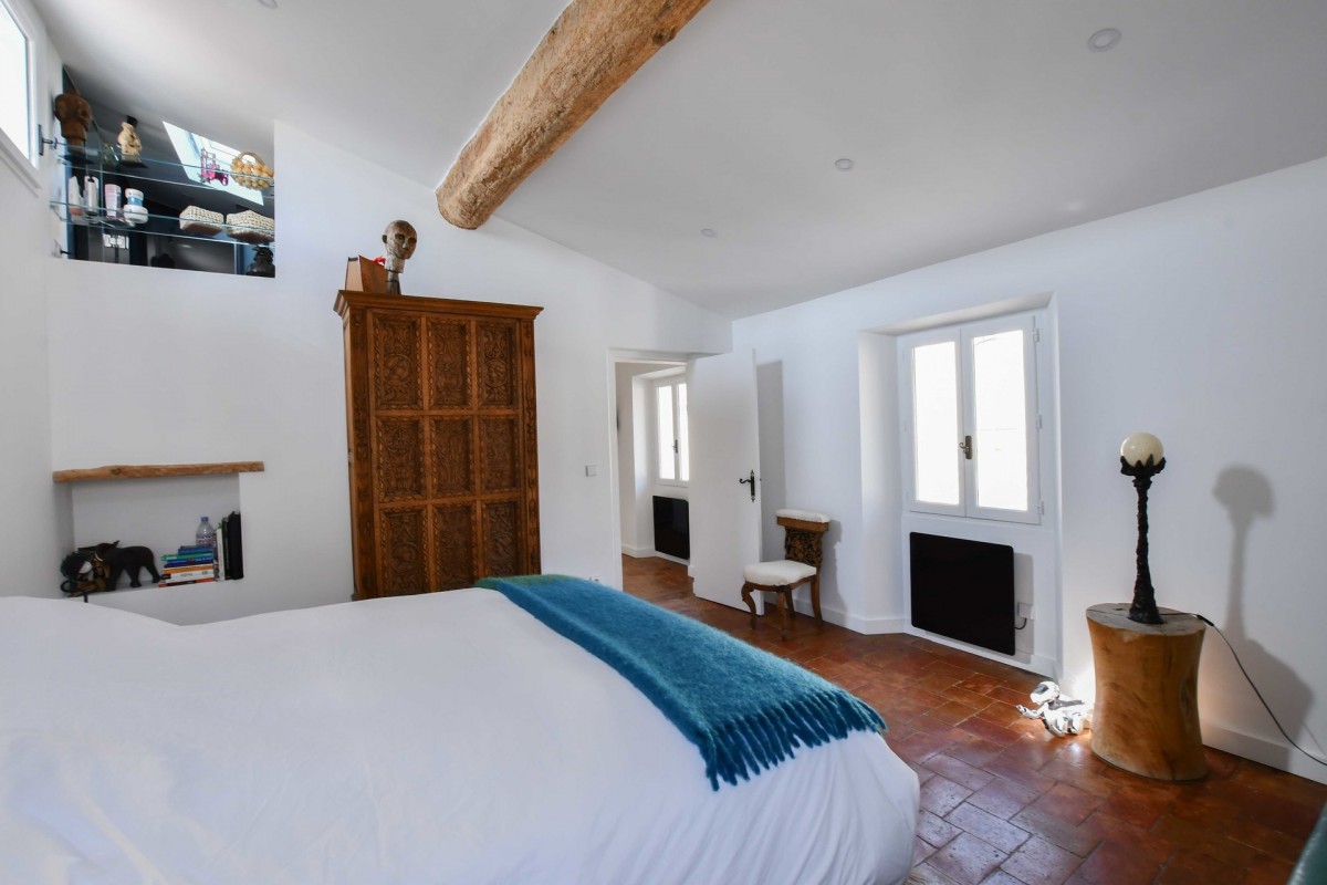 Condomínio para venda em La Colle-sur-Loup, França Alpes Marítimos à venda. À venda condomínio 100m² - janela de duas folhas, orientado ao leste, fachada para o norte, orientação oeste, 570000 EUR 28.1.2020 1703465.