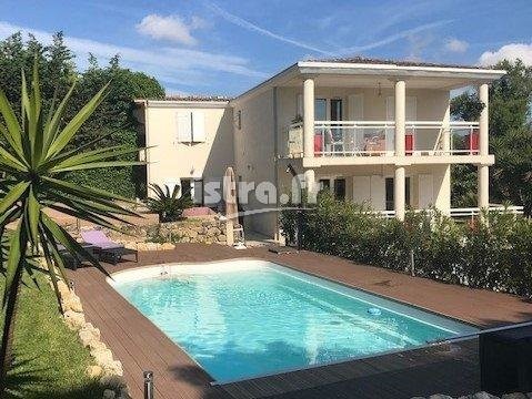 Mougins'de 141m² satılık muhteşem Villa - Mougins'de, Fransa'da'daki en güzel satılık villa ve daire ilanları burada. Emlak listemizden size en uygun ilanı seçip Mougins'de'deki emlak ofisiyle iletişime geçin. 795000 EUR 28.1.2020 1703568