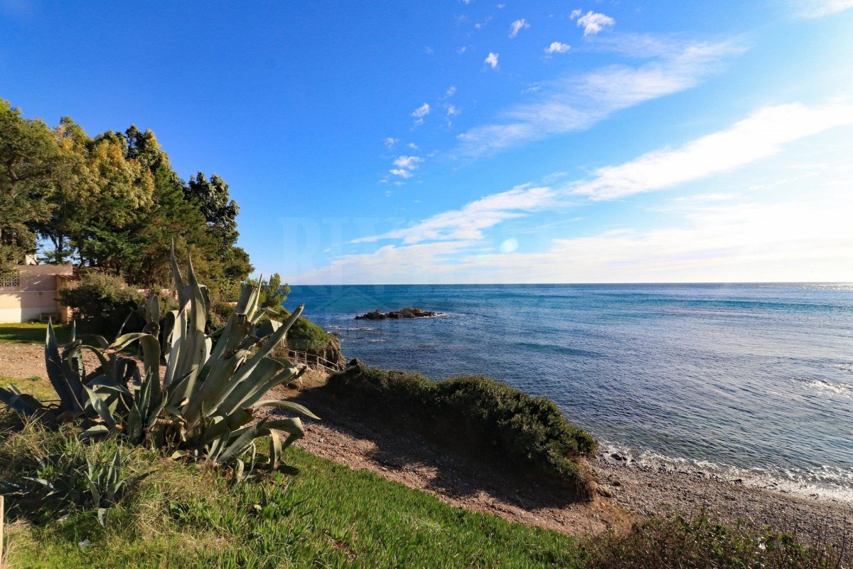 Saint-Aygulfफ़्रांस में अपार्टमेंट बिक्री के लिए. Saint-Aygulf फ़्रांस में, बिक्री के लिए अपार्टमेंट 1703643. Saint-Aygulf अपार्टमेंट, 1 bedroom_en, स्विमिंग पूल, विथ फर्नीचर, छत, पूरब उन्मुख, पश्चिम उन्मुख, समुद्र देखें 28.1.2020,, फ़्रांस अपार्टमेंट