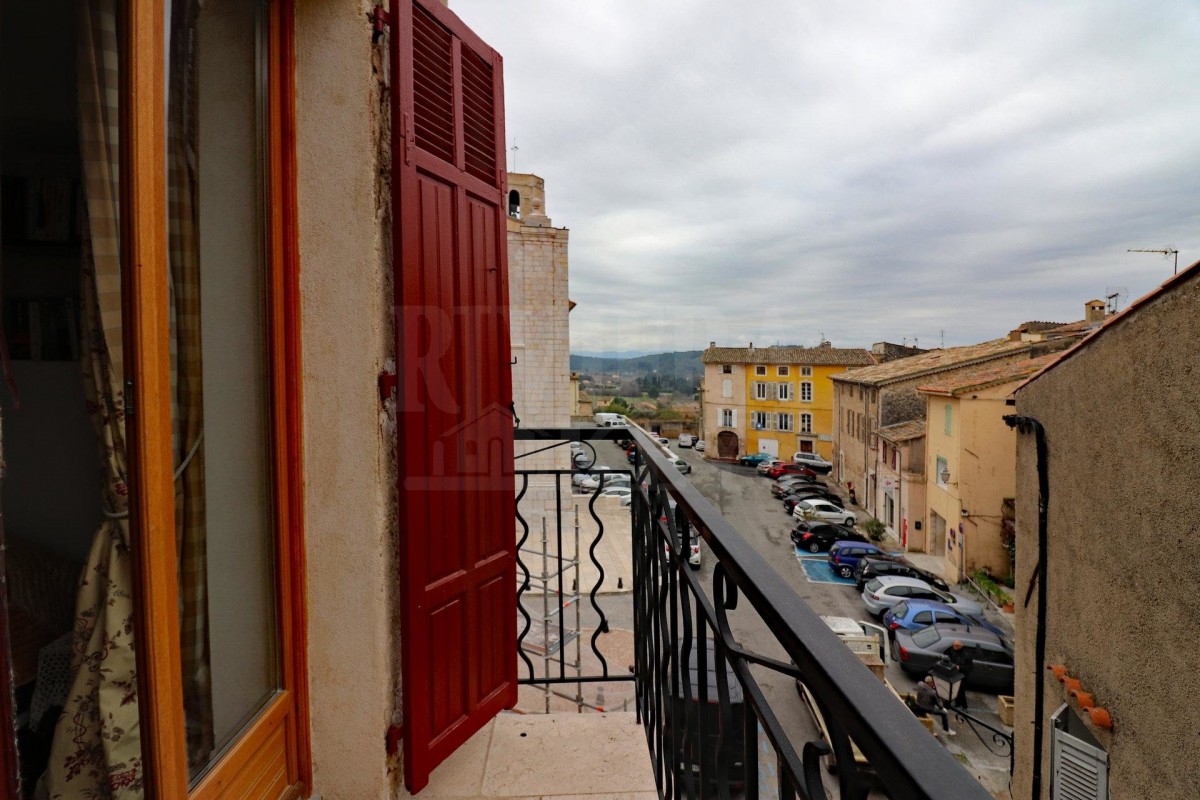 Lorguesफ़्रांस में अपार्टमेंट बिक्री के लिए. Lorgues फ़्रांस में, बिक्री के लिए अपार्टमेंट 1703679. Lorgues अपार्टमेंट, 3 bedrooms_en, double pane windows_en, ए.सी., छत, दक्षिण की ओर उन्मुख, पश्चिम उन्मुख 28.1.2020,, फ़्रांस अपार्टमेंट