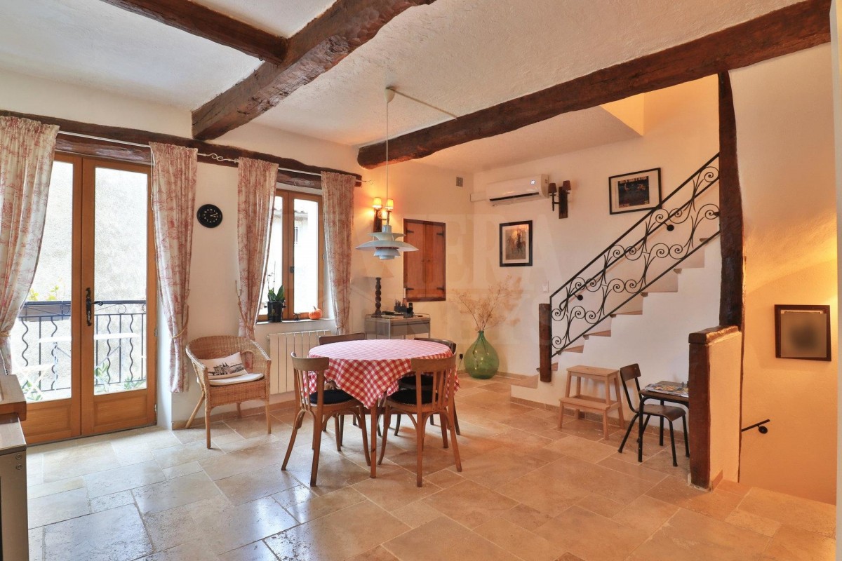 Lorguesफ़्रांस में अपार्टमेंट बिक्री के लिए. Lorgues फ़्रांस में, बिक्री के लिए अपार्टमेंट 1703679. Lorgues अपार्टमेंट, 3 bedrooms_en, double pane windows_en, ए.सी., छत, दक्षिण की ओर उन्मुख, पश्चिम उन्मुख 28.1.2020,, फ़्रांस अपार्टमेंट