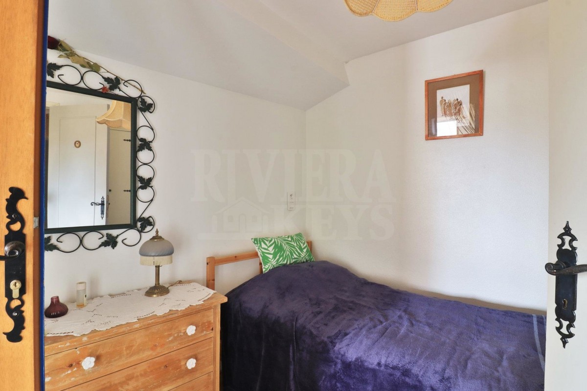 Lorguesफ़्रांस में अपार्टमेंट बिक्री के लिए. Lorgues फ़्रांस में, बिक्री के लिए अपार्टमेंट 1703679. Lorgues अपार्टमेंट, 3 bedrooms_en, double pane windows_en, ए.सी., छत, दक्षिण की ओर उन्मुख, पश्चिम उन्मुख 28.1.2020,, फ़्रांस अपार्टमेंट