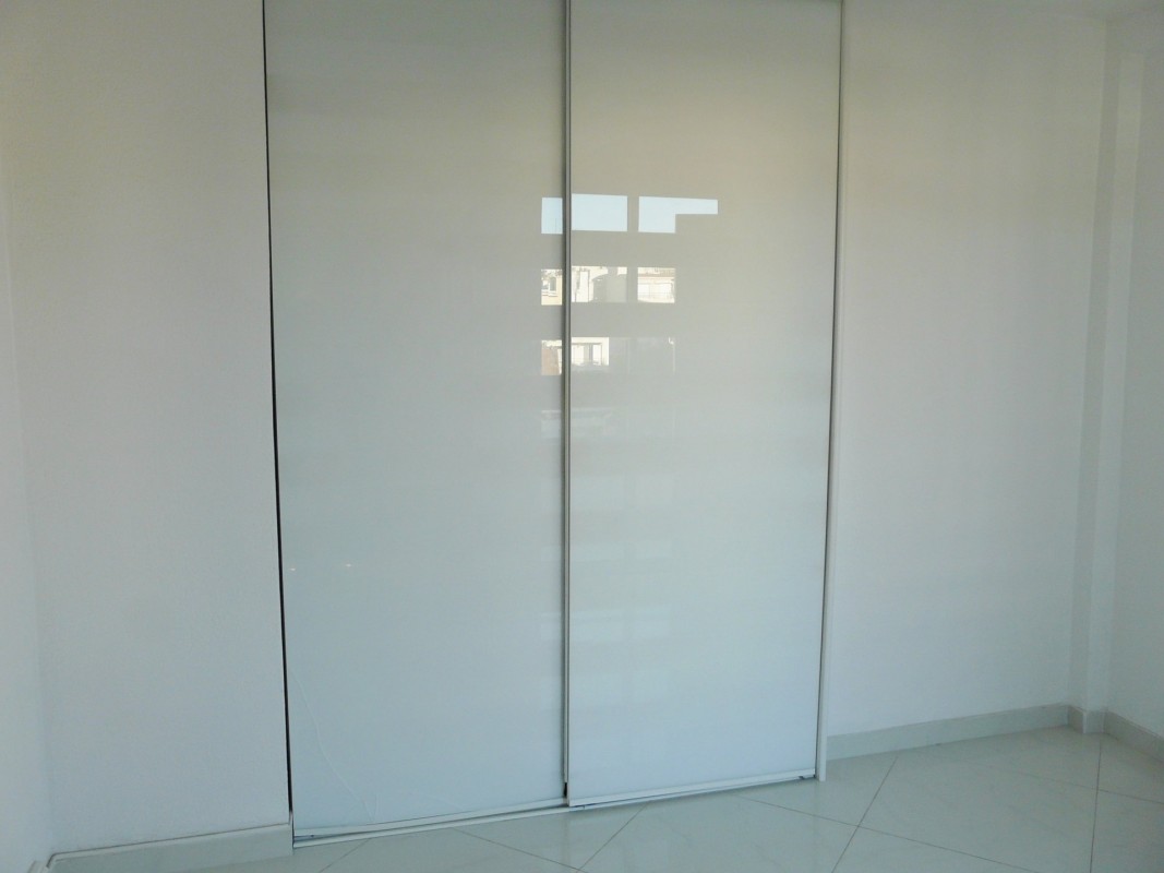 Mid to Long-Term rent apartment in Cannes 1250 EUR. Search landlords, facilitates for long-term home rental from agents in Cannes Alpes Maritimes. Apartment 1 bedroom 41m² double pane windows, air conditioning, dishwasher, terrace. Liveonriviera.com one of leading accommodation marketplaces for unfurnished and furnished long term rentals. This apartment in Cannes is 28.1.2020, 1703945.