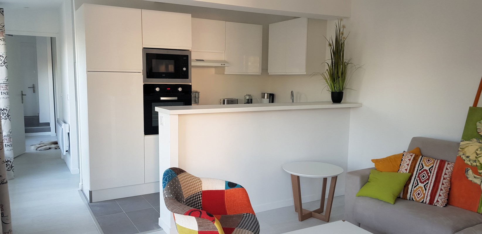 Villa 234m&#178; te koop in La Colle-sur-Loup, Cote d'Azur - Zuid Frankrijk. Koop villa 234m&#178; - in La Colle-sur-Loup, Cote d'Azur - Zuid Frankrijk, open haard,, 1050000 EUR 29.1.2020 1704129. Villa te koop in La Colle-sur-Loup, Frankrijk.