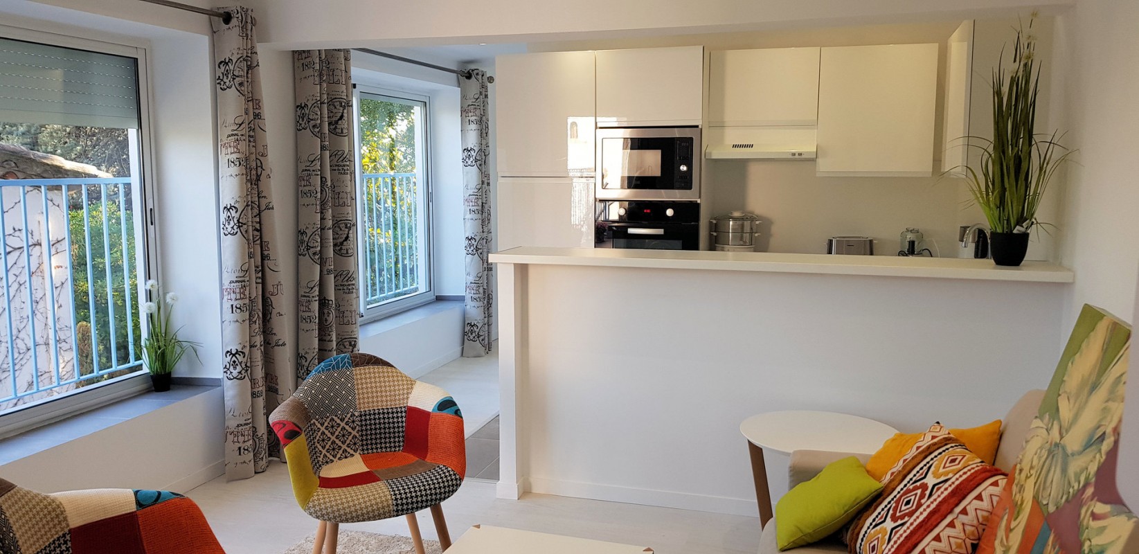 Villa 234m&#178; te koop in La Colle-sur-Loup, Cote d'Azur - Zuid Frankrijk. Koop villa 234m&#178; - in La Colle-sur-Loup, Cote d'Azur - Zuid Frankrijk, open haard,, 1050000 EUR 29.1.2020 1704129. Villa te koop in La Colle-sur-Loup, Frankrijk.