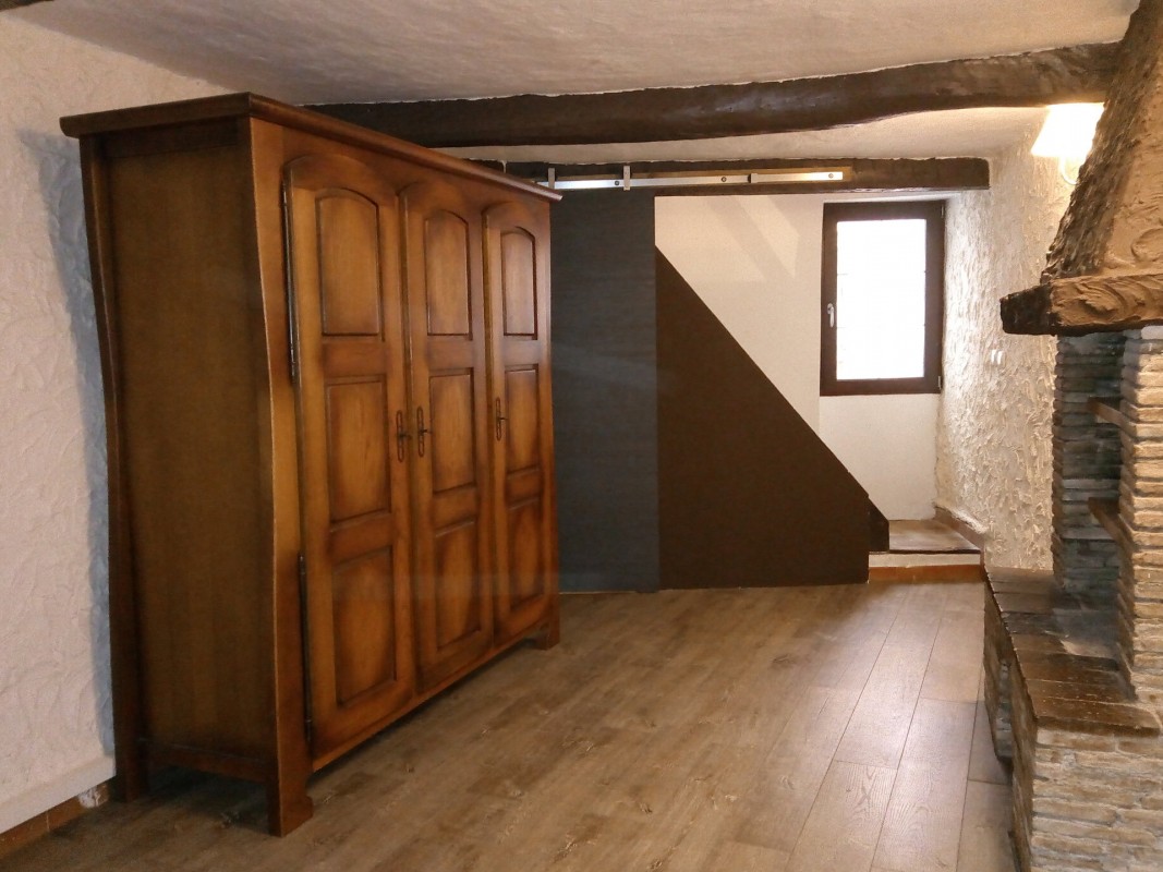 For sale House 75m&#178; in Cagnes sur Mer Alpes Maritimes. House,, double pane windows, fireplace. Price to Buy a House is 239000 EUR. In Cagnes sur Mer for sale House. House was published on sales list 29.1.2020 1704695. Selling House in Cagnes sur Mer Alpes Maritimes, France.