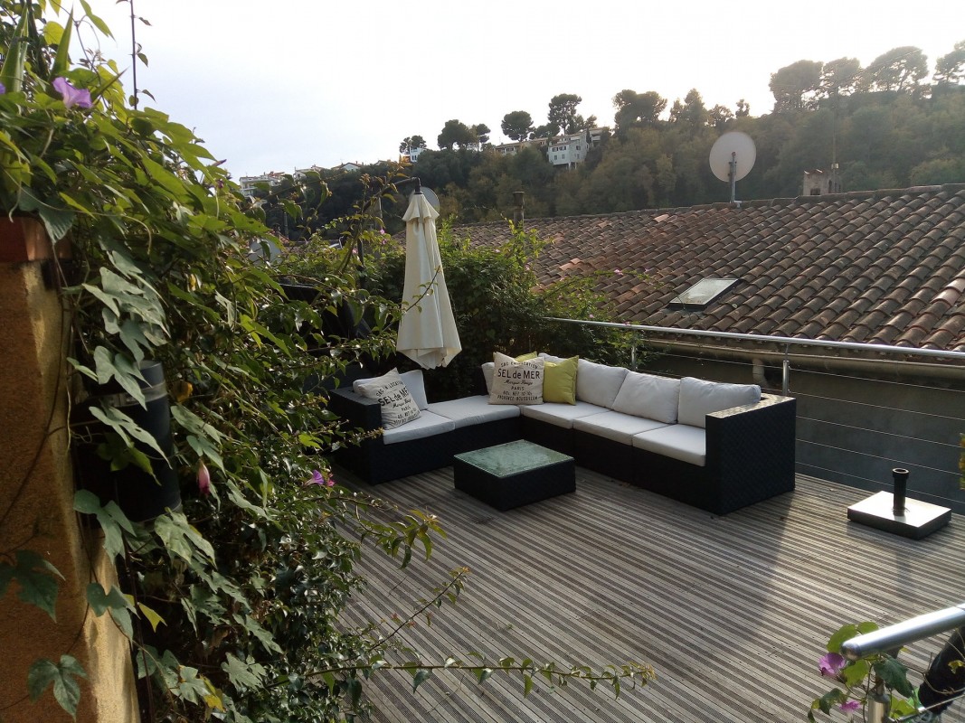 Apartamento T 2 para venda em Cagnes-sur-Mer, França Alpes Marítimos à venda. À venda apartamento 50m&#178; - T 2 ar condicionado, jardim, orientado ao sul, 280000 EUR 29.1.2020 1704696.