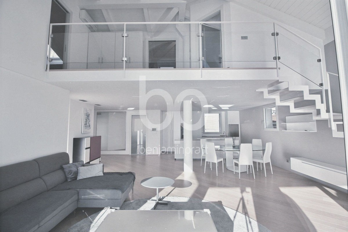 Stan na prodaju - Roquebrune-Cap-Martin, Francuska, Alpes Maritimes. Stan 135m&#178; - 3 spavaće sobe 1 kupaonica prozori sa dvostrukim oknima, klimatizacija, bazen za plivanje, terasa, zapadna orijentacija, pogled na more Cijena stan: 2400000 EUR 30.1.2020 1705523. Pronađite više nekretnina na lokaciji Roquebrune-Cap-Martin