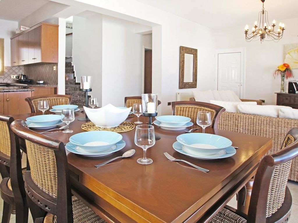 Protaras 120m² Günlük Kiralık 3+1 2 banyo yüzme havuzu, bulaşık makinesi, otopark, teras yazlık Daire - Kıbrıs'ta, Uluslararası Emlak listeleme - Dünya'nın her yerinden kiralık evler, Kıbrıs'ta'daki en iyi emlakları bul.