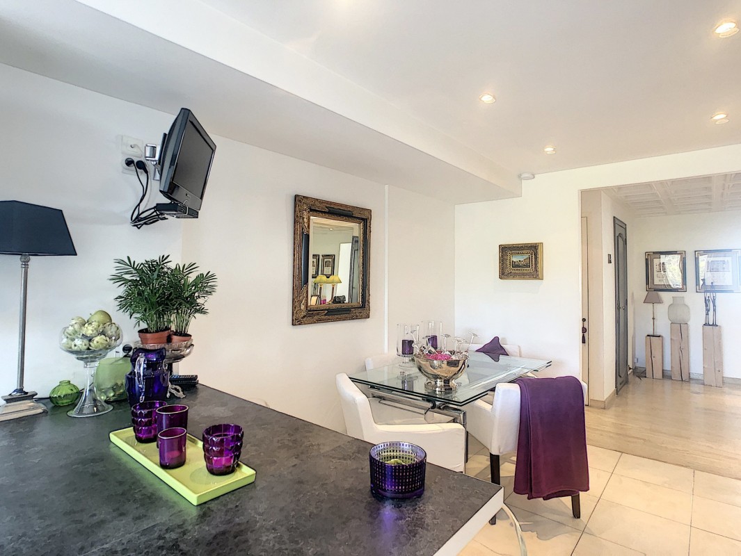 Дългосрочно наем апартамент, 165m&#178;, 3 спални,,. Намерете дългосрочен имот, Апартамент във Франция само за 4000 EUR. 1706128, 4.2.2020.