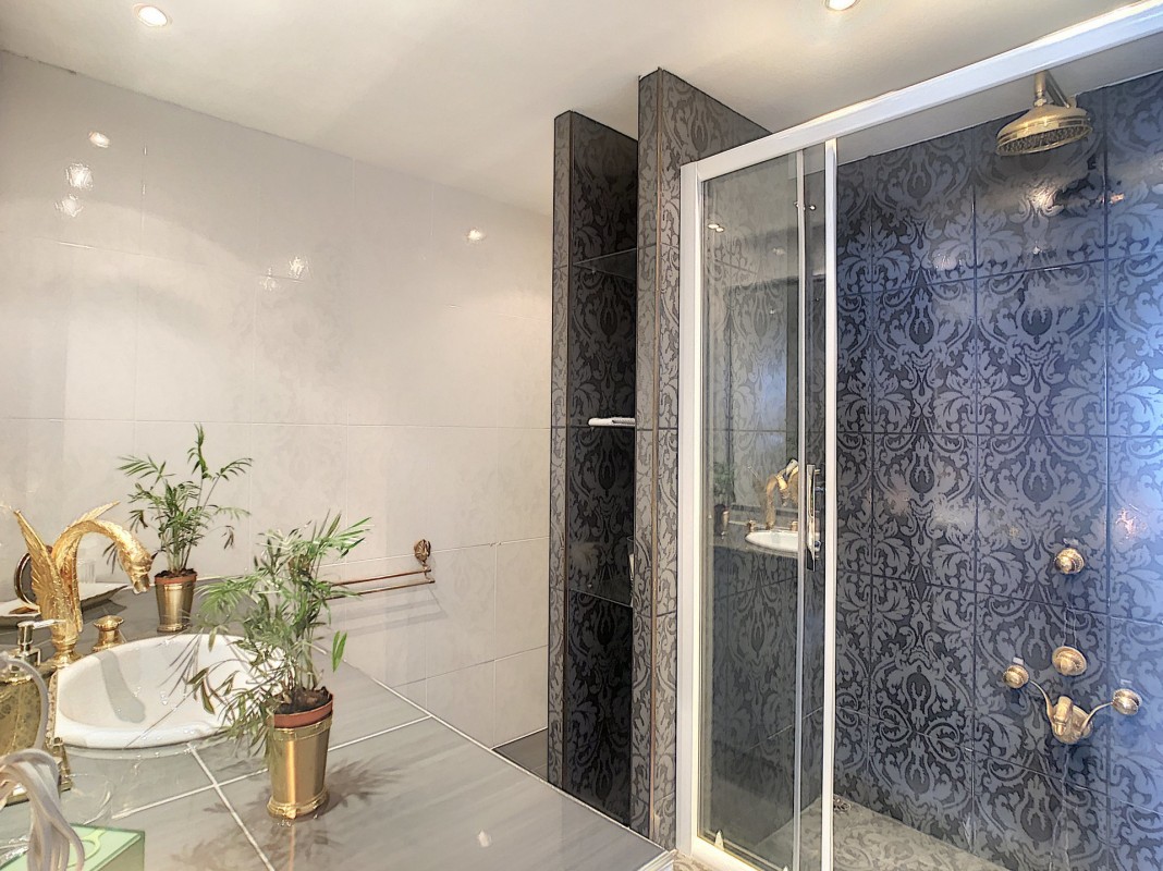 Дългосрочно наем апартамент, 165m&#178;, 3 спални,,. Намерете дългосрочен имот, Апартамент във Франция само за 4000 EUR. 1706128, 4.2.2020.